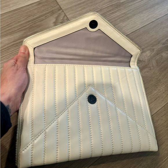 Rebecca Minkoff Leo Quilted Leather Clutch in Antique White. Used Once. - Picture 3 of 8